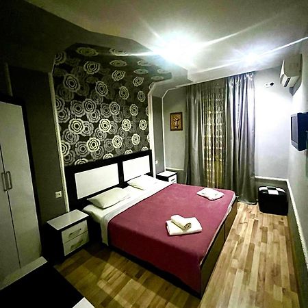 B&B Europa Hotel คูทายสิ ภายนอก รูปภาพ