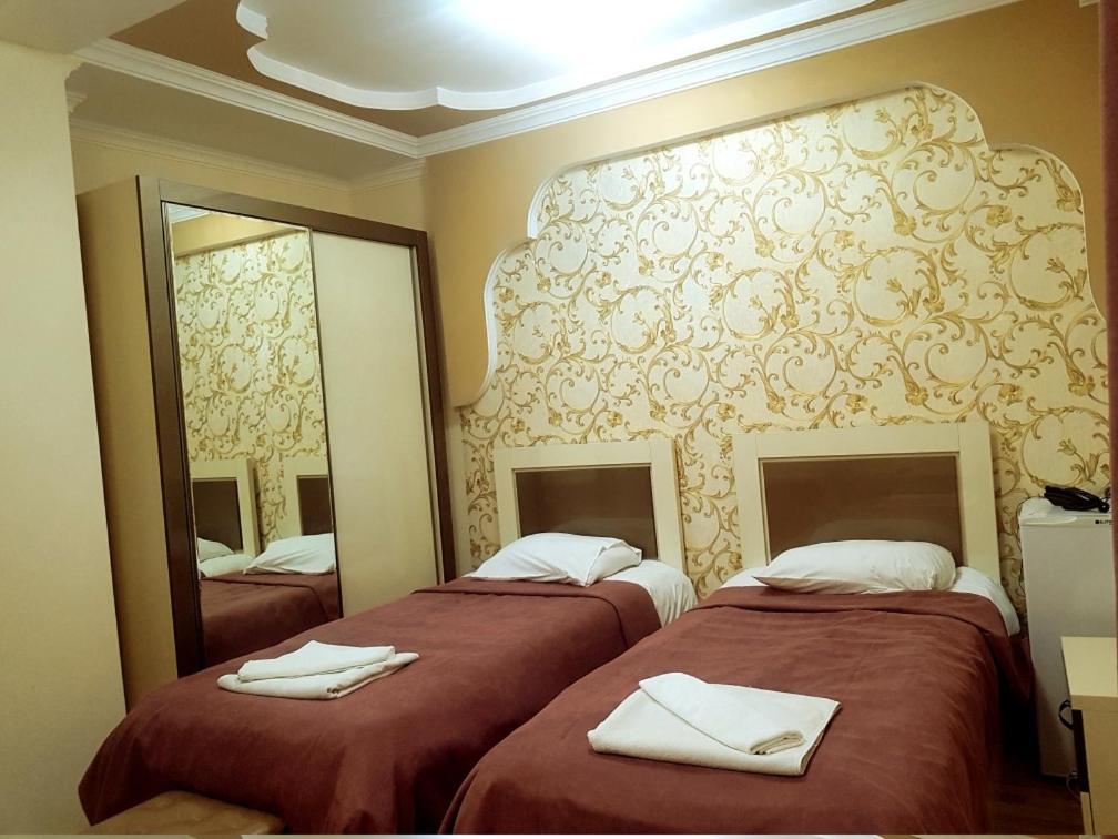 B&B Europa Hotel คูทายสิ ภายนอก รูปภาพ