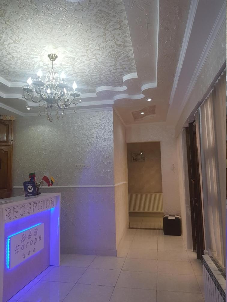 B&B Europa Hotel คูทายสิ ภายนอก รูปภาพ